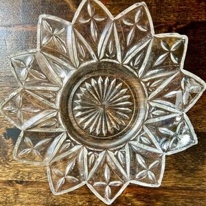 Vintage Federal Glass 5.75” Clear Berry Bowl ‘Starburst’ Candy Nuts Trinkets